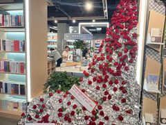 -新华书店(泉城路店)