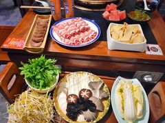 -沸炉重庆老火锅(军事博物馆店)