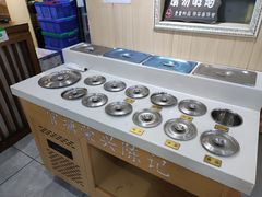 -官塘陈记鱼生·潮汕砂锅粥·牛肉火锅(潮枫路总店)