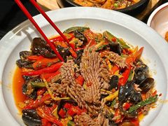 -川流不息·地道川菜·小龙虾(新松江路店)