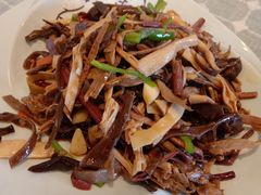 -小厨子私房菜·云南美食店