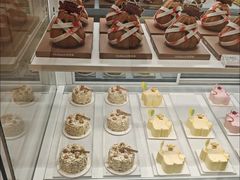 -好利来(上海长宁龙之梦店)