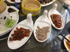 -大鸭梨烤鸭店(金顶街店)