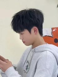 -尤司男士国潮理发馆