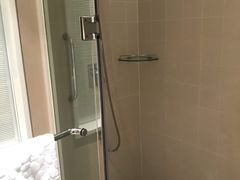 淋浴房-上海中航虹桥机场泊悦酒店