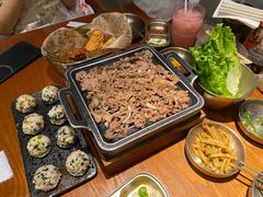 炸鸡双拼-春熙台韩国料理·章鱼肥牛(西丽店)