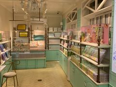 面包甜点陈列柜-苏小糖(鼓浪屿三丘田花园店)