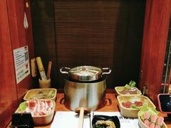 -独食火锅·半米屋台(直营总店)