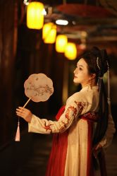 -一揽芳华汉服旗袍体验馆(拙政园店)