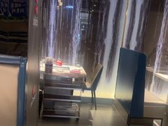 -海底捞火锅(长宁路龙之梦店)