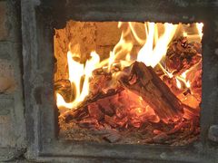 -粘豆包柴火铁锅炖