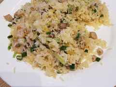 -滋味满屋美食坊(上海街店)