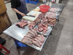 -标记美食新鲜猪杂(兴南大道店)