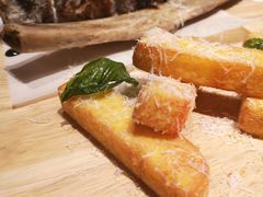 牛肋排配玉米条-Mercato莫卡多露台餐厅与酒吧(K11店)