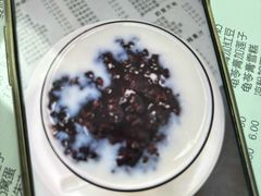 -俊丽双皮奶甜品店