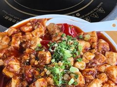 -大众跷脚牛肉馆·非遗传承单位(峨眉山店)