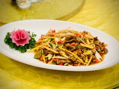 辣炒冬笋山猪肉-小竹林农庄