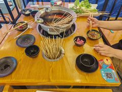 -屋头串串(临江路店)