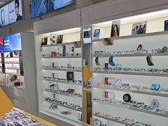 -诺柯视眼镜-蔡司依视路官方工厂店(淞南一店)