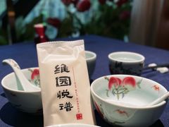 餐具摆设-维园悦谱·海派家常菜(乌鲁木齐南路店)