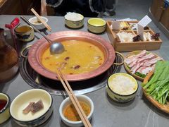 -阿婆情腊排骨火锅·野生菌季(古城旗舰店)