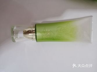 作为国货百雀羚，现在也有高端系列了，用过好多系列