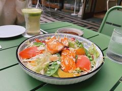 -潮一不贰·法式甜品·生日蛋糕·西式简餐(外滩店)