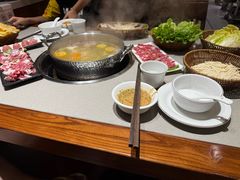 -四点金粥底火锅(沂州里店)
