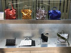 -三宅一生 (阪急梅田本店)