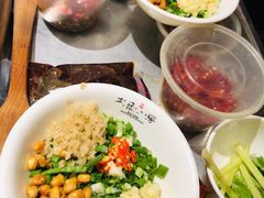 -大鱼山房鱼头火锅(老字号品质店)