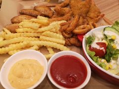 -必胜客(王府井店)