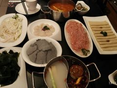 -小天鹅火锅·一线江景洪鼎旗舰店(洪崖洞店)