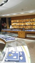 -北京七彩云南翡翠珠宝旗舰店(月坛店)