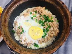 窝蛋牛肉煲仔饭-红星光发煲仔饭(大石街店)