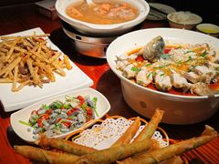 -老宅藕香·湖北菜·非遗藕汤·武昌鱼(黄鹤楼景观店)