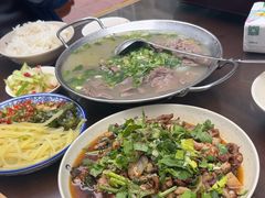 -杨三娘跷脚牛肉(羊子山西路店)