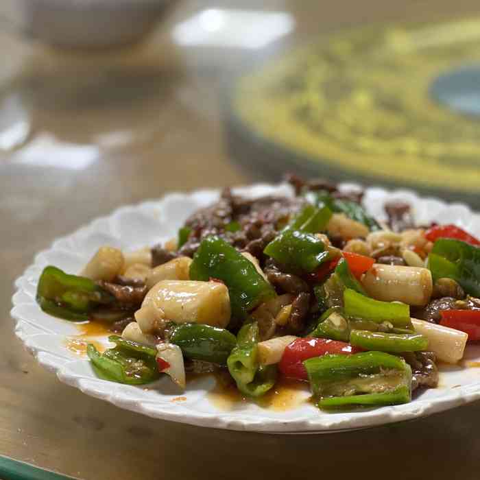 常乐农庄(客天下店)-"人多的时候要等很久服务员才收拾上一桌的垃.