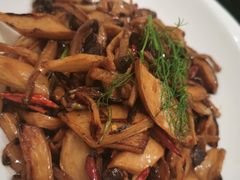 -亢龙太子酒轩(东湖店)