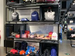 -MCM(比斯特上海购物村店)