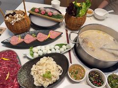 -煲王粤菜餐厅(中侨中心店)