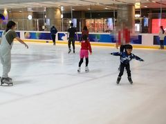 -冰堡国际溜冰场(观澜湖新城MHMALL店)