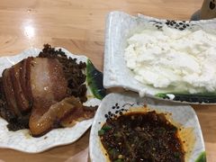 -丘艳豆花饭大排档(大坪店)