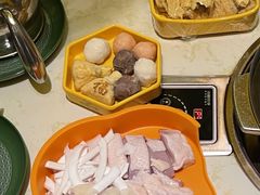 -润园四季椰子鸡火锅(卓越INTOWN店)