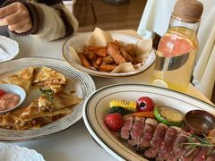 -秀儿家の小确幸花园西餐厅