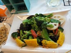 -雅逸居海鲜小厨