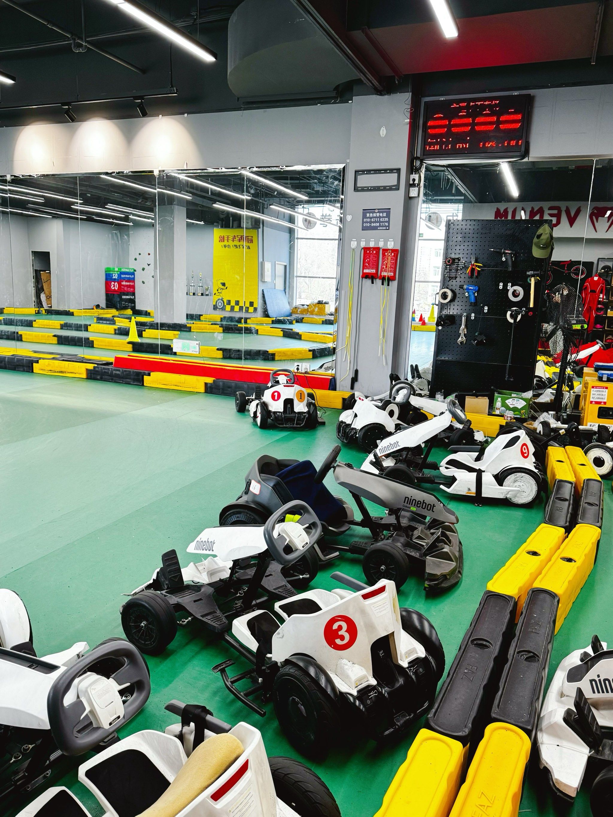 室内卡丁车 让孩子感受速度与激情