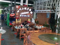 大堂-四川小胡子海鲜(丁村万人海鲜广场店)