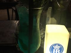 -喜洲吧·江畔老船厂·庭院餐厅(喜临院店)
