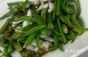 Pickled Mustard Green with Green Pepper and Cuttlefish Strips