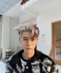 -苑苑发型设计